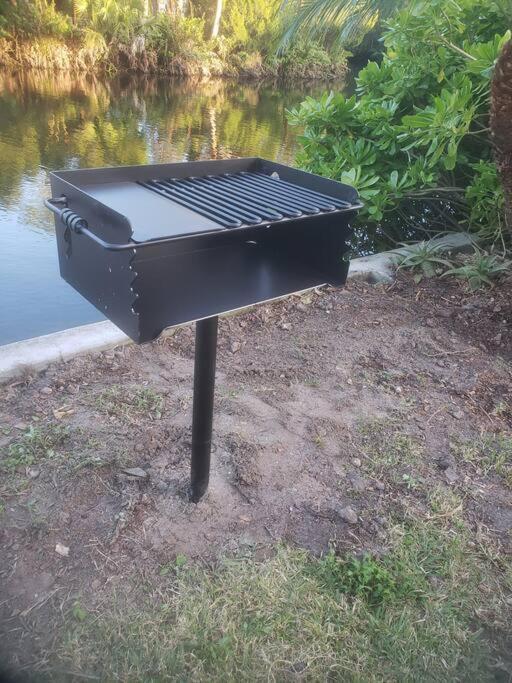 4Br Private Dock, Warm Spring Canal, Kayaks, Canoe ハドソン エクステリア 写真
